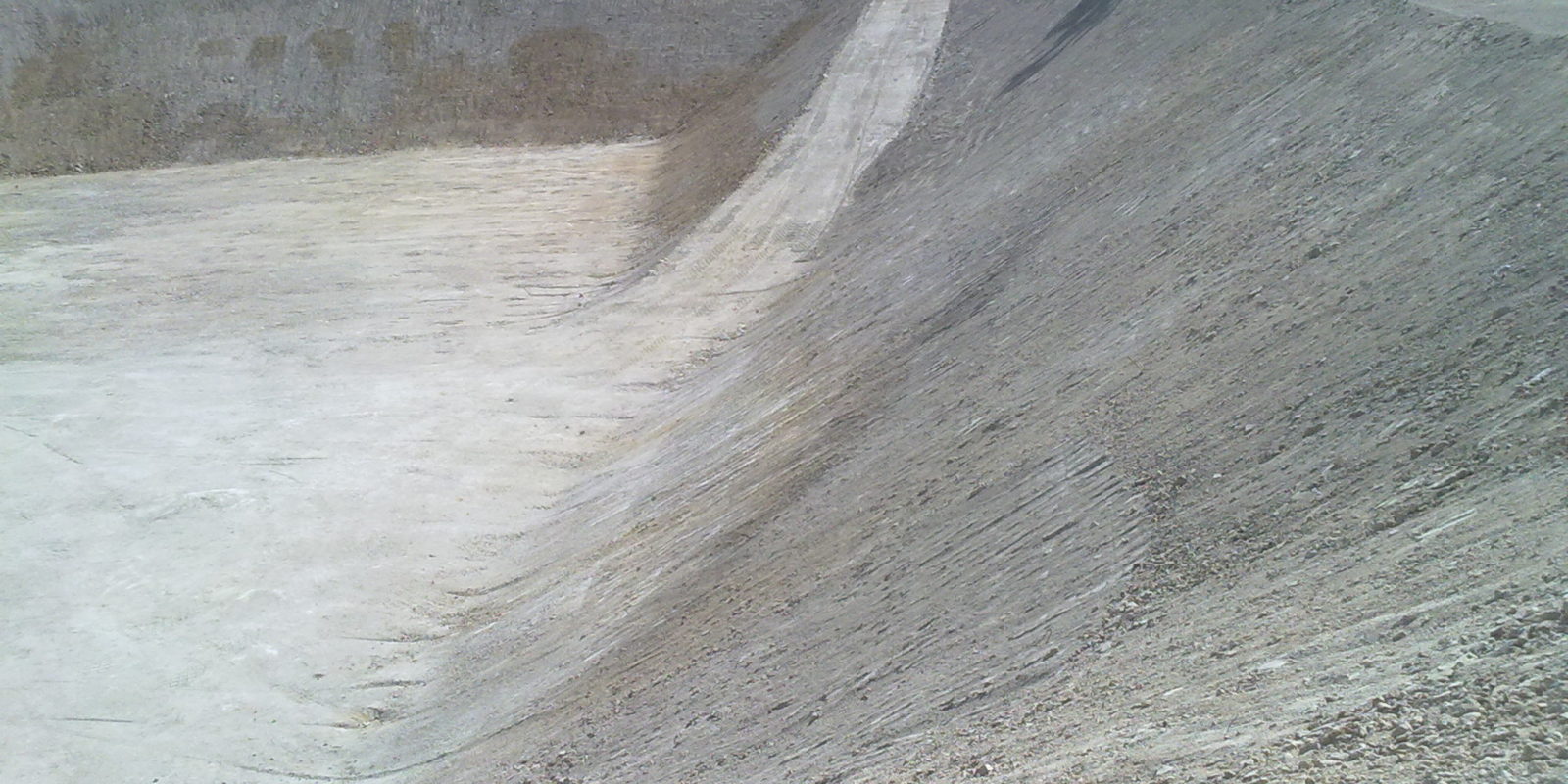 Balsa de almacenamiento y reguración de agua de riego dentro del sector III de la comunidad de regantes de Piornal